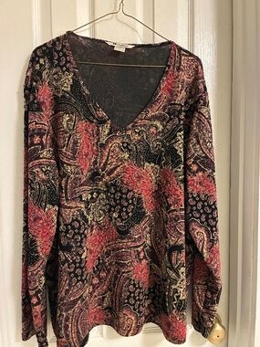 NYGard Collection Women’s Plus 3X V-Neck Long Sleeve  Paisley Top